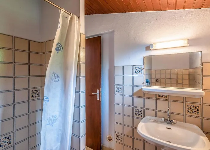 Dami I-2 By Interhome *